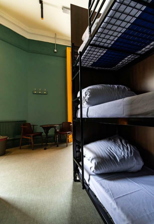 Gemischter Schlafsaal mit 6 Betten